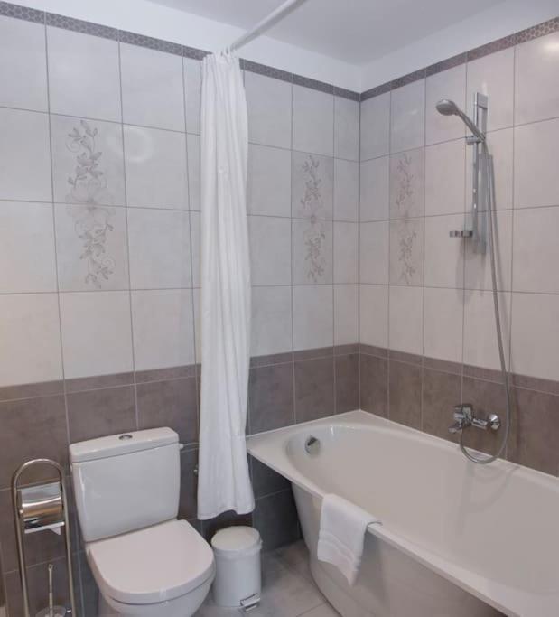 Dzintari Apartment Jurmala Exterior photo